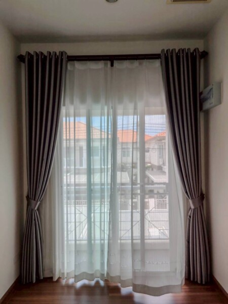 รับตัดผ้าม่านคุณภาพสมุทรสาคร